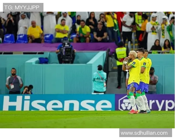 帕奎塔引领新潮流球场内外展现多面才华与无限潜力