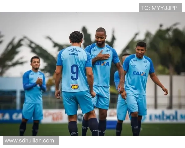 克鲁塞罗与博卡青年激战正酣谁将赢得南美足球的荣耀之战