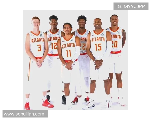 特雷杨的篮球之路：从新秀到全明星的辉煌蜕变与挑战