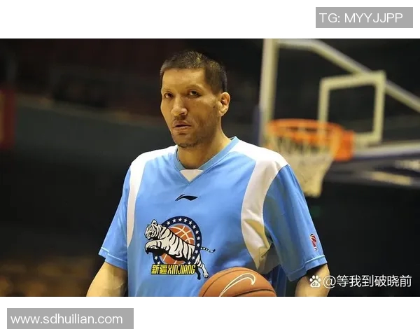 字母哥与戈贝尔的巅峰对决谁能在NBA赛场上笑到最后